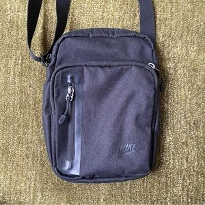 Nike Black Crossbody Bag sporty small bag